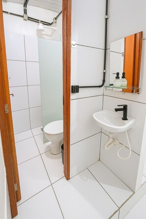 Towels, toilet paper - HOSPEDARIA COLONIAL (São Luís)