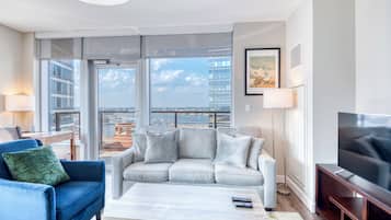 Luxury Apartment, Balcony, City View | Living area