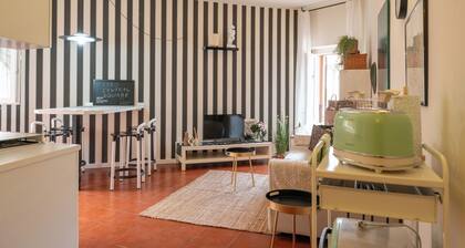 Central square - One Bedroom Apartment, Sleeps 3