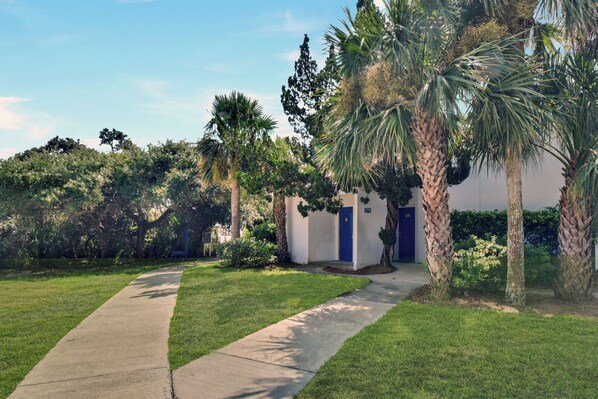 Property grounds - Villa 376 - Driftwood Cottage (Jekyll Island)