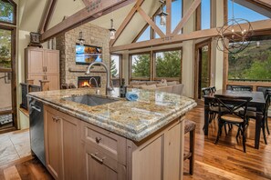 Interior - Pines Townhome 10 | 4BR Townhome Steps from the Lifts (Beaver Creek)