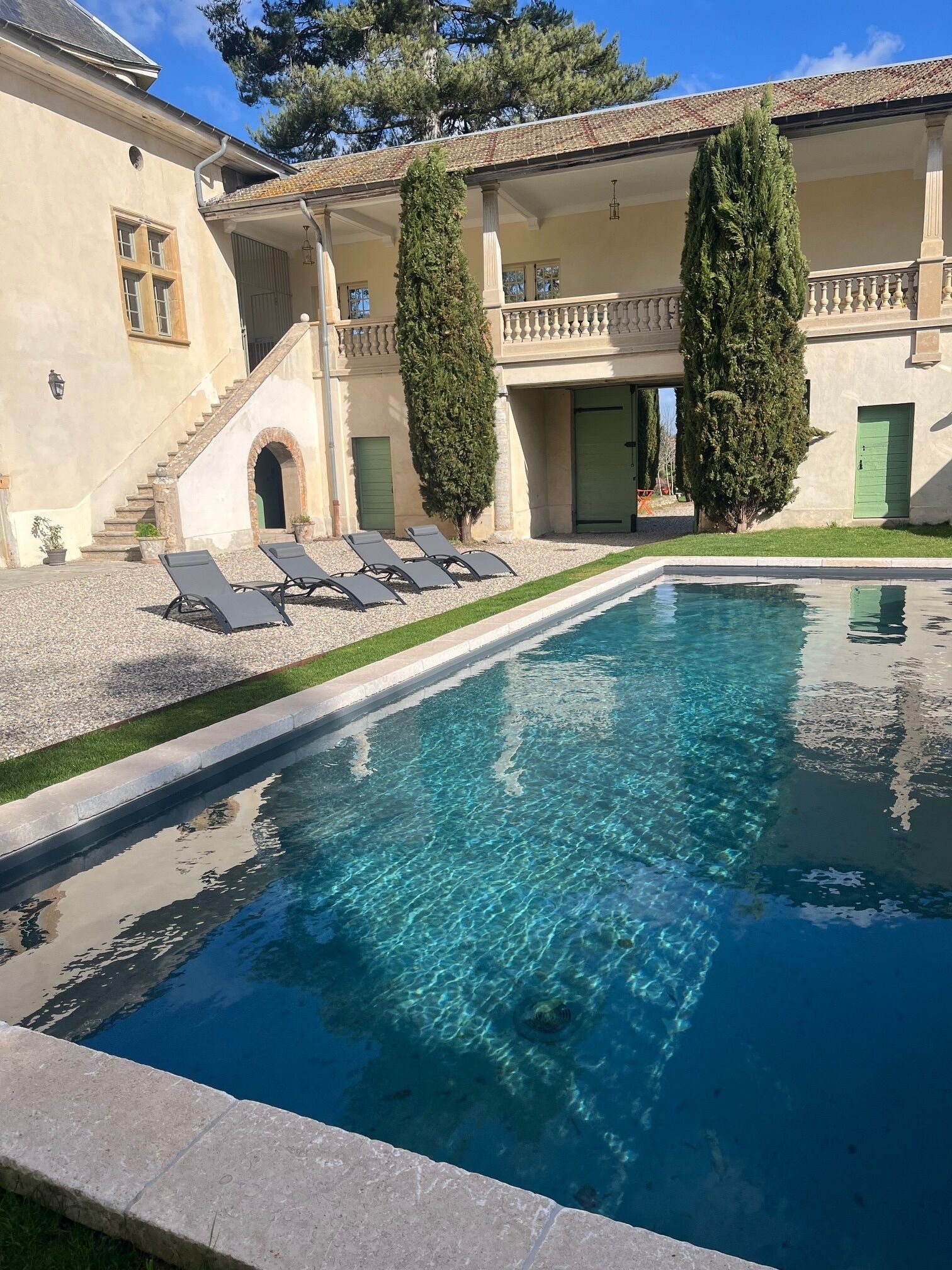 Außenpool (je nach Saison geöffnet)