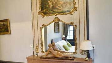 Phòng đôi Deluxe, quang cảnh vườn | Két bảo mật tại phòng, bàn ủi/dụng cụ ủi quần áo