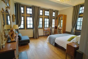 Deluxe Double Room, Garden View | In-room safe, iron/ironing board, free WiFi