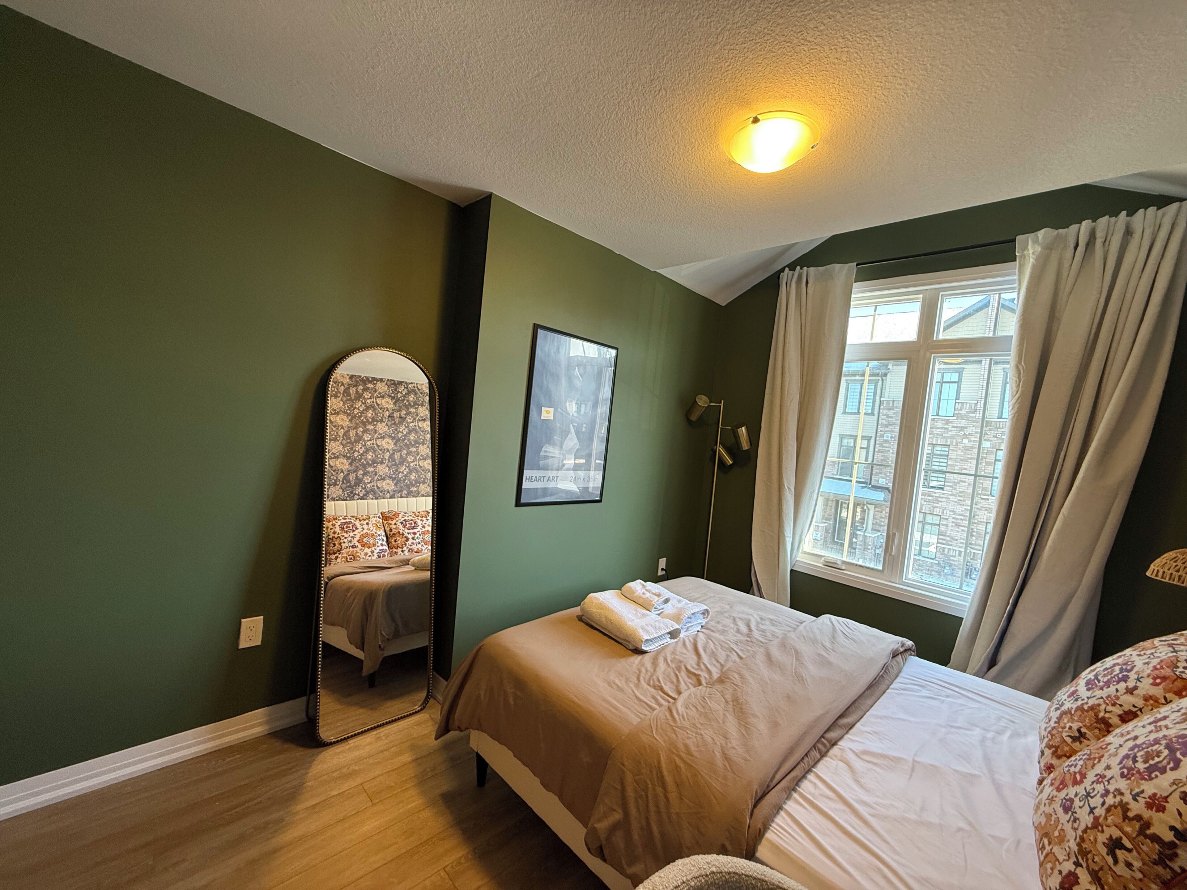 アイロン / アイロン台、WiFi、ベッドシーツ. 2 Bedroom with Private Bath | Free Parking