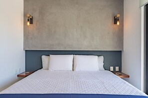 1 bedroom, iron/ironing board, bed sheets, wheelchair access
