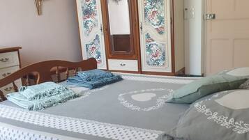 1 bedroom, Internet, bed sheets