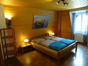 Shared Dormitory, 1 Bedroom, Smoking, Balcony | 1 bilik tidur