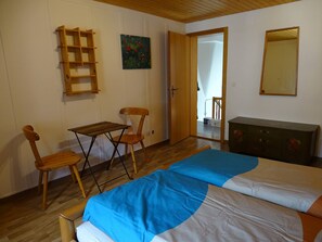 Shared Dormitory, 1 Bedroom, Smoking, Balcony | 1 bedroom