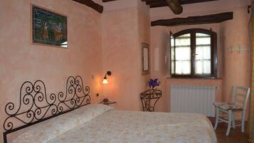 2 camere, culla da viaggio, Wi-Fi gratuito, lenzuola