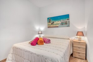 3 dormitorios, tabla de planchar con plancha, wifi y ropa de cama