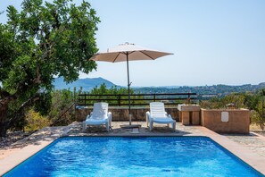Pool - Villa 'Auxella Petit' with Mountain View, Wi-Fi and Air Conditioning (Moscari)