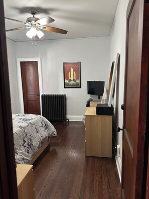 1 bedroom, iron/ironing board, Internet, bed sheets