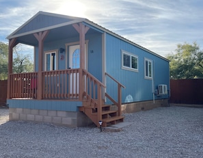 Exterior - Central Tucson One Bedroom Casita (Tucson)