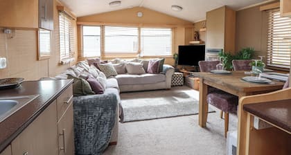 Caravan 596