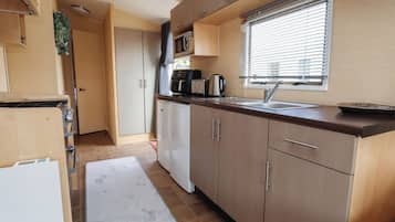 Lavavajillas y utensilios de cocina