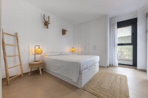 2 bedrooms, iron/ironing board, free WiFi