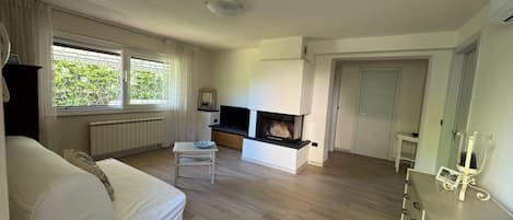 TV connectée, cheminée