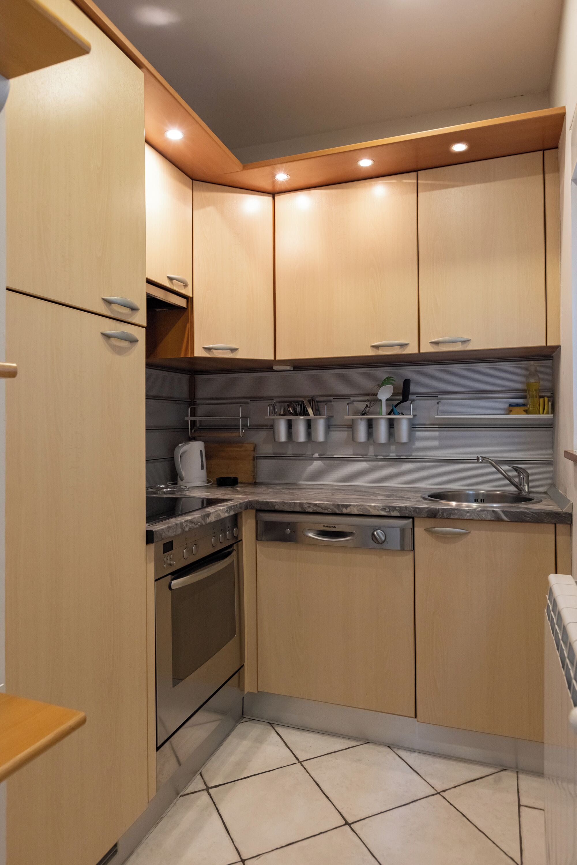 Apartment, Balkon, Stadtblick | Eigene Küche | Großer Kühlschrank, Mikrowelle, Ofen, Geschirrspüler