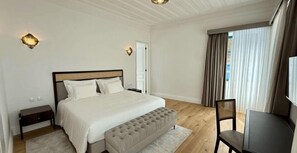 标准双人房 | 客房内保险箱、免费 WiFi