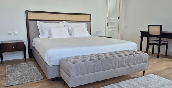 Habitació doble estàndard | Caixa forta a l'habitació i wifi gratuïta