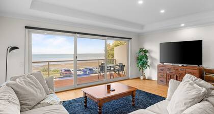 Rhyll Seaside Penthouse