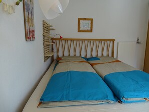 Shared Dormitory, 1 Bedroom, Smoking, Balcony | 1 bedroom