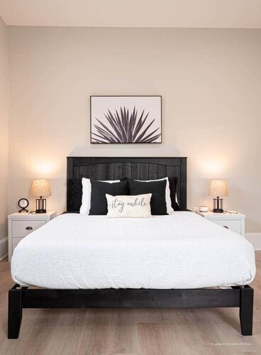 The Maison at Marietta Square