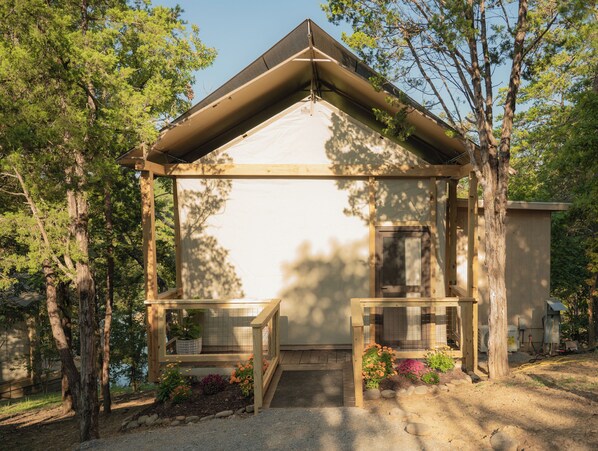 Serenity | Desk - WYLDSTAY Smoky Mountains (Sevierville)