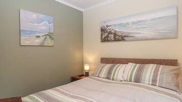 2 bedrooms, individually decorated, individually furnished, free WiFi