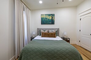 2 habitaciones, tabla de planchar con plancha y wifi gratis 