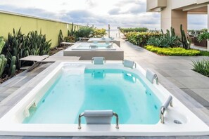 Outdoor spa tub - Luxury apartment 1605 Bocagrande (Cartagena de Indias)