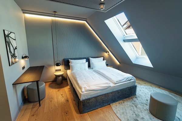 Conlon Room | Biancheria da letto di alta qualità, insonorizzazione, Wi-Fi gratuito