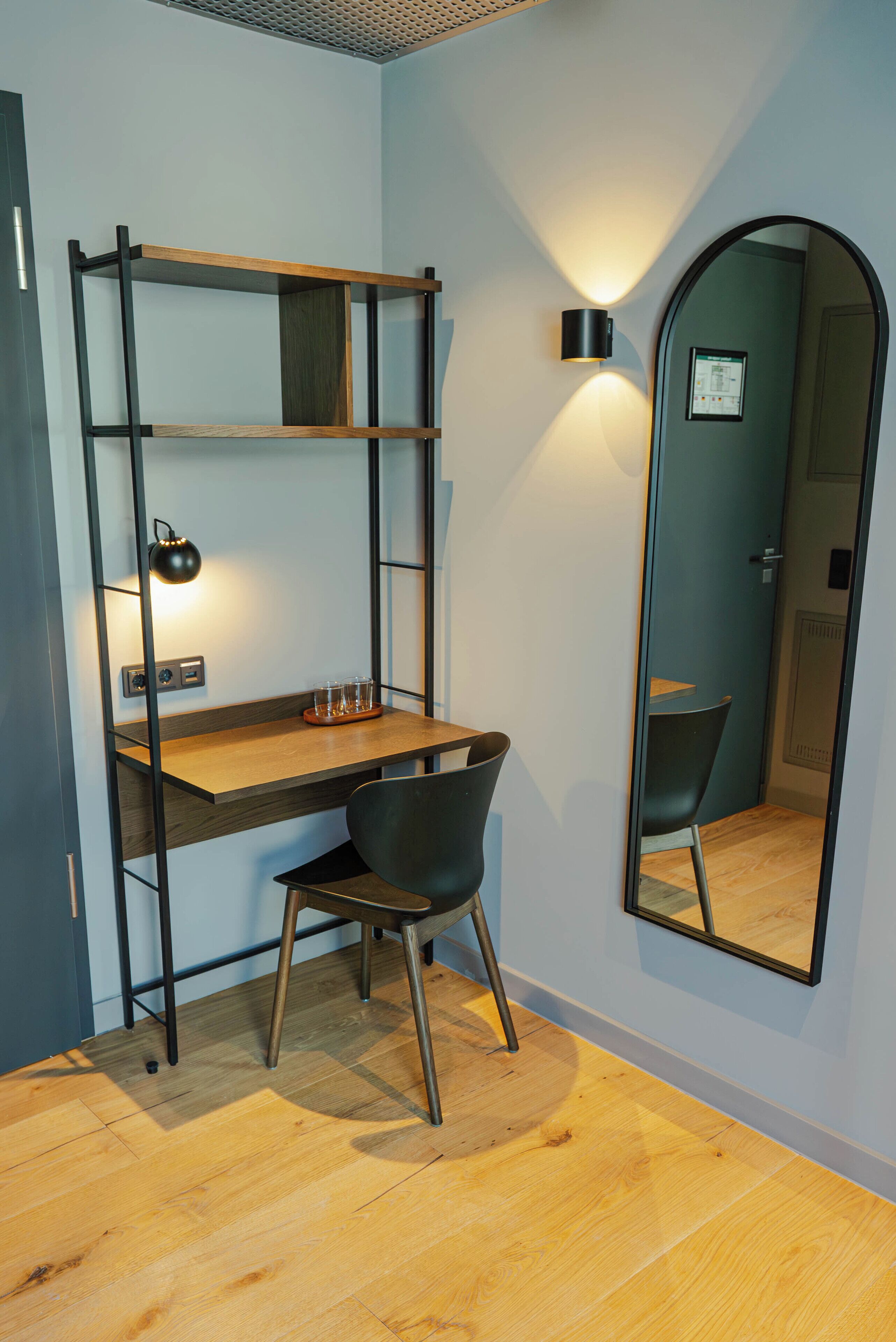 Conlon Room | Premium bedding, free WiFi, bed sheets