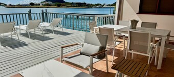 Stunning Waterfront Retreat