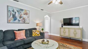 House, Multiple Beds, Kitchen, Garden View (Downtown Escape) | Living area | 42-inch flat-screen TV with digital channels