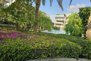Property grounds - Elite Lake View Residence (New Cairo City)