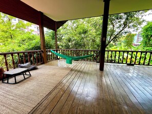 Property grounds - Private Floor with Terraces, kitchen, Living Room & 4 Comfortable AC Bedrooms. (Muang Chiang Mai)