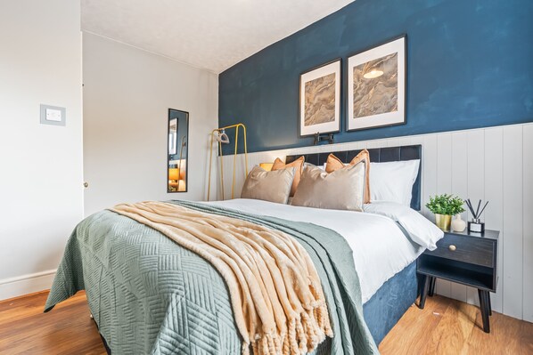 4 Schlafzimmer, Bügeleisen/Bügelbrett, kostenloses WLAN, Bettwäsche