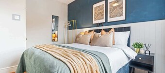 Inviting & Charming Home | Free Wi-Fi | Sleeps 8