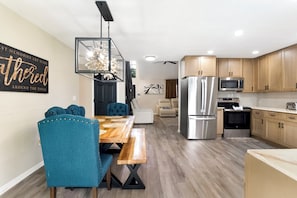 Interior - Private Pool + Fire Pit + Mini Golf & Luxury Vibes (Clearwater)