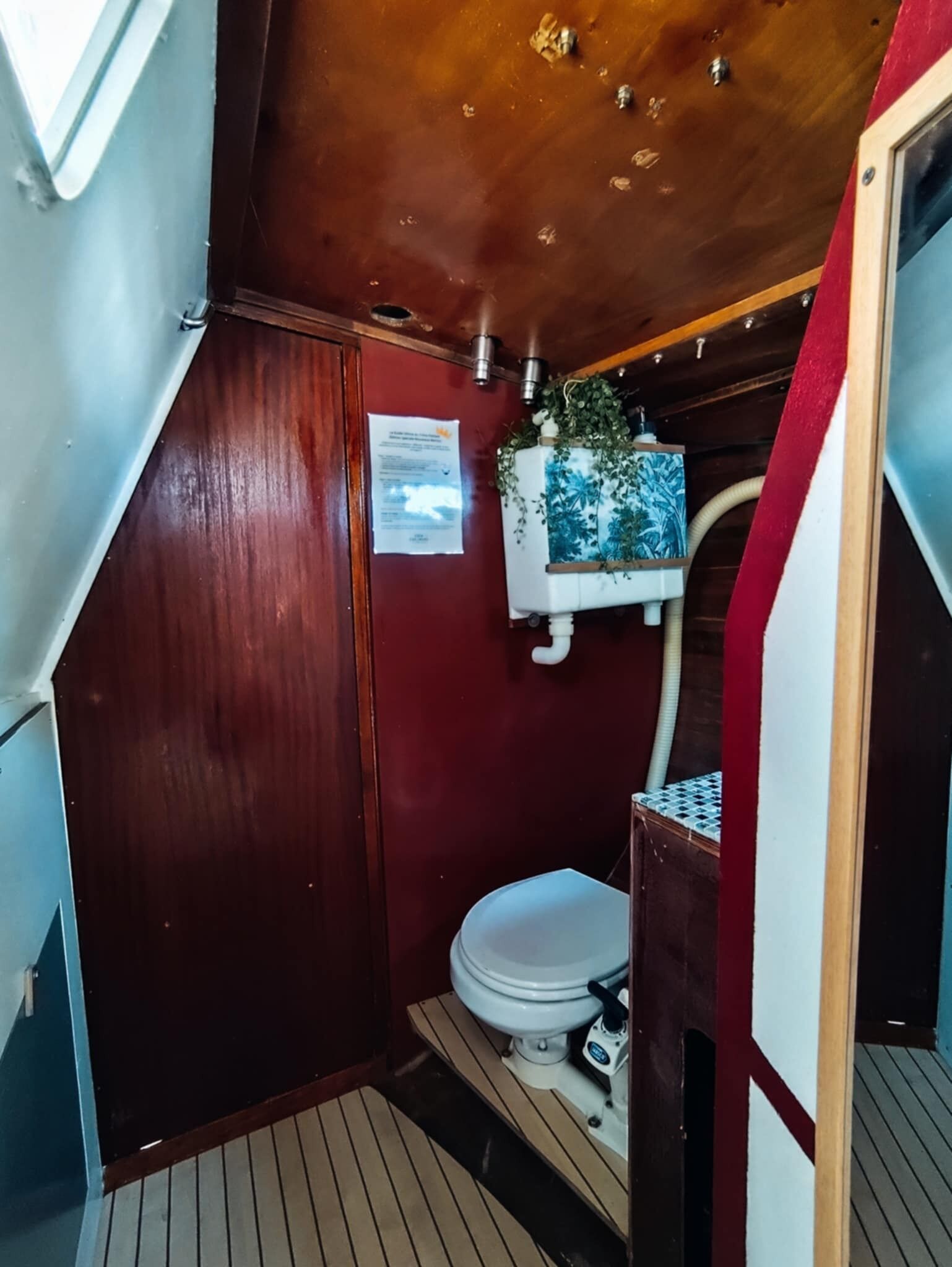 Håndklær og toalettpapir