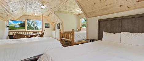 3 bedrooms, desk, iron/ironing board, free WiFi