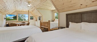 *NEW* Fairytale Lakefront Cottage w/ Sleeping Loft