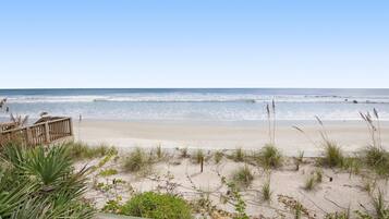 House, Multiple Beds (Sea Dunes Green Turtle A3) | Beach | On the beach