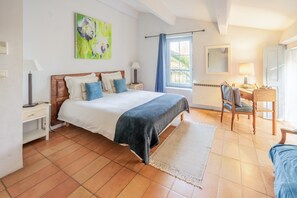 7 間睡房、熨斗/熨衫板、Wi-Fi、床單