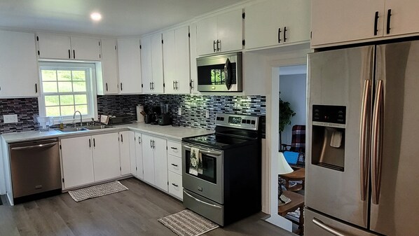 Microwave, oven, stovetop, dishwasher