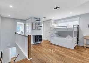 4 chambres, accès à Internet, literie fournie