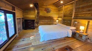 2 bedrooms, iron/ironing board, WiFi, bed sheets - Unique Treehouse Cabin with Ocean Views on West End Negril; Romantic Escape (Westmoreland Parish)