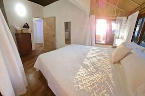 2 chambres, fer et planche à repasser, Wi-Fi, literie fournie